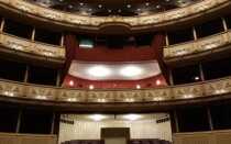 5 правил поведения в театре